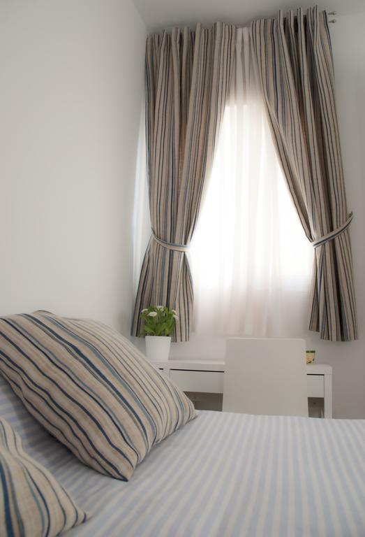 Sunnylivings Hotell Sevilla Exteriör bild