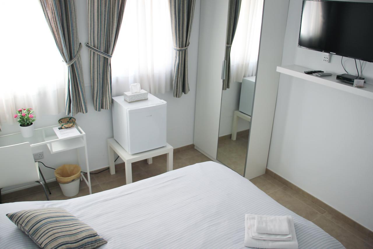 Sunnylivings Hotell Sevilla Exteriör bild