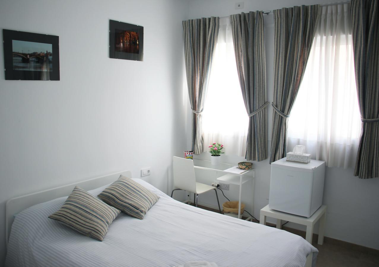 Sunnylivings Hotell Sevilla Exteriör bild