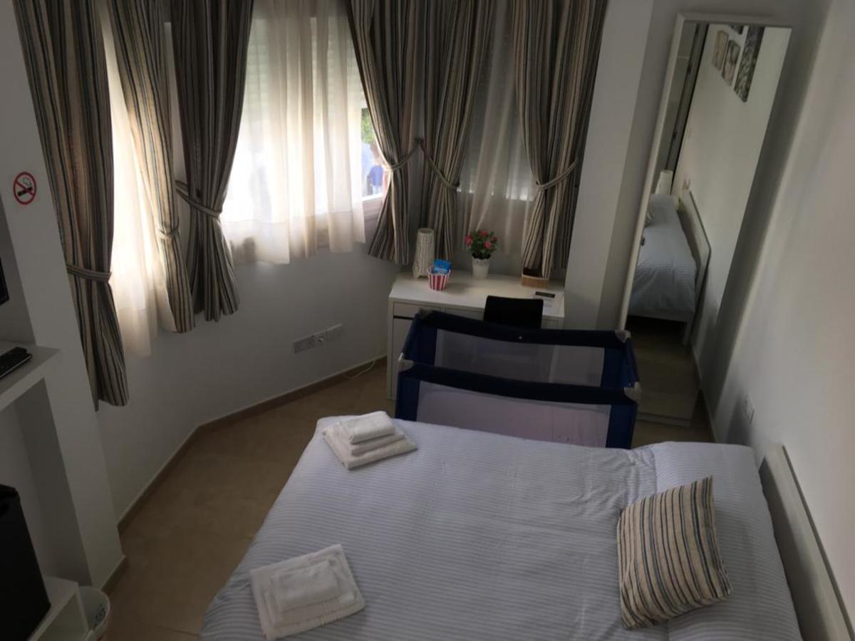 Sunnylivings Hotell Sevilla Exteriör bild